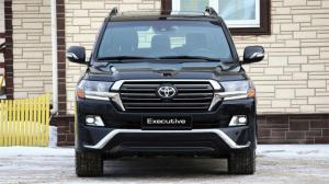   Toyota Land Cruiser 200