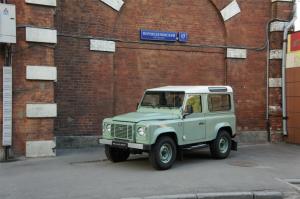  Land Rover Defender