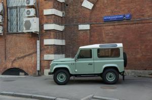  Land Rover Defender