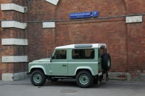  Land Rover Defender