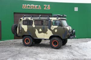   UAZ 452 