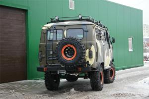   UAZ 452 